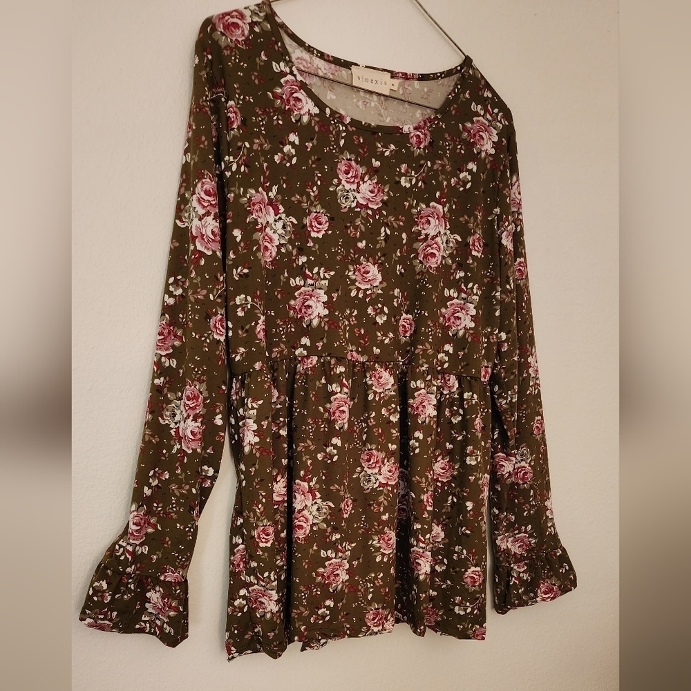 Ninexis Pullover Floral Top Sz XL